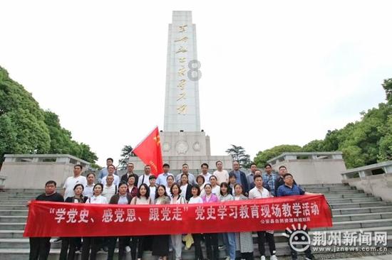 小萝莉泰国度假